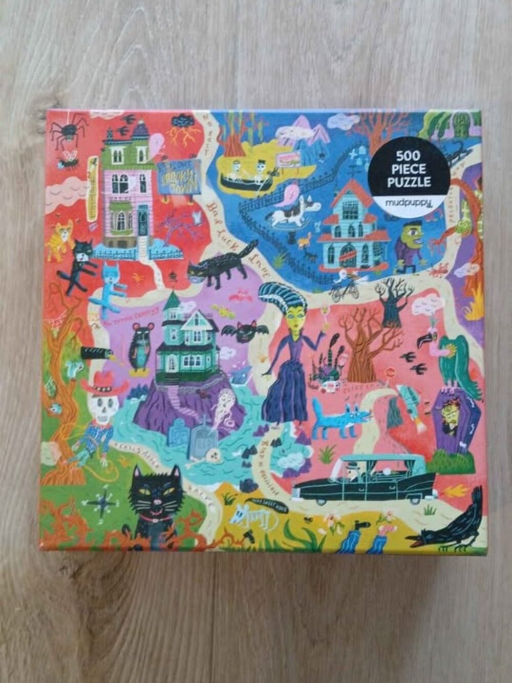 500 piece halloween themed jigsaw puzzle